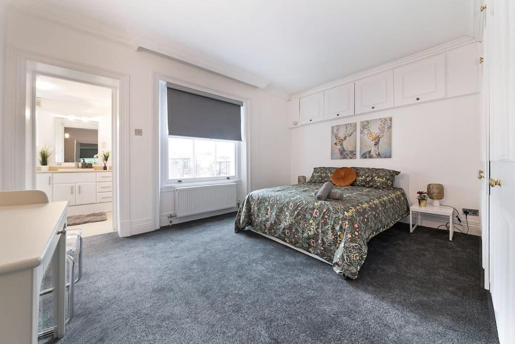 Knightsbridge Two Bed Apartment London Exteriör bild